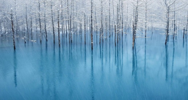 Ios7でも日本人写真家による 美瑛町 青い池 が壁紙に採用される模様 アート Japaaan