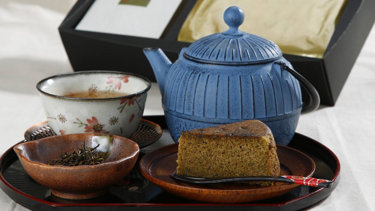 高野山からの贈りものは銘茶と茶ケーキ「川添茶 一福撰ギフト」