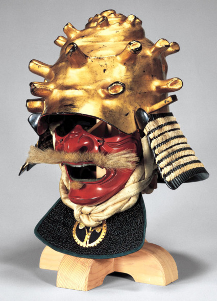 Ca.33-Kabuto-in-the-shape-of-a-turban-shell-with-gold-leaf