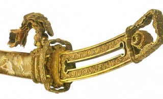 金メッキ違〜うっ！国宝・金地螺鈿毛抜形太刀には極めて珍しい高純度の金が使われてた！
