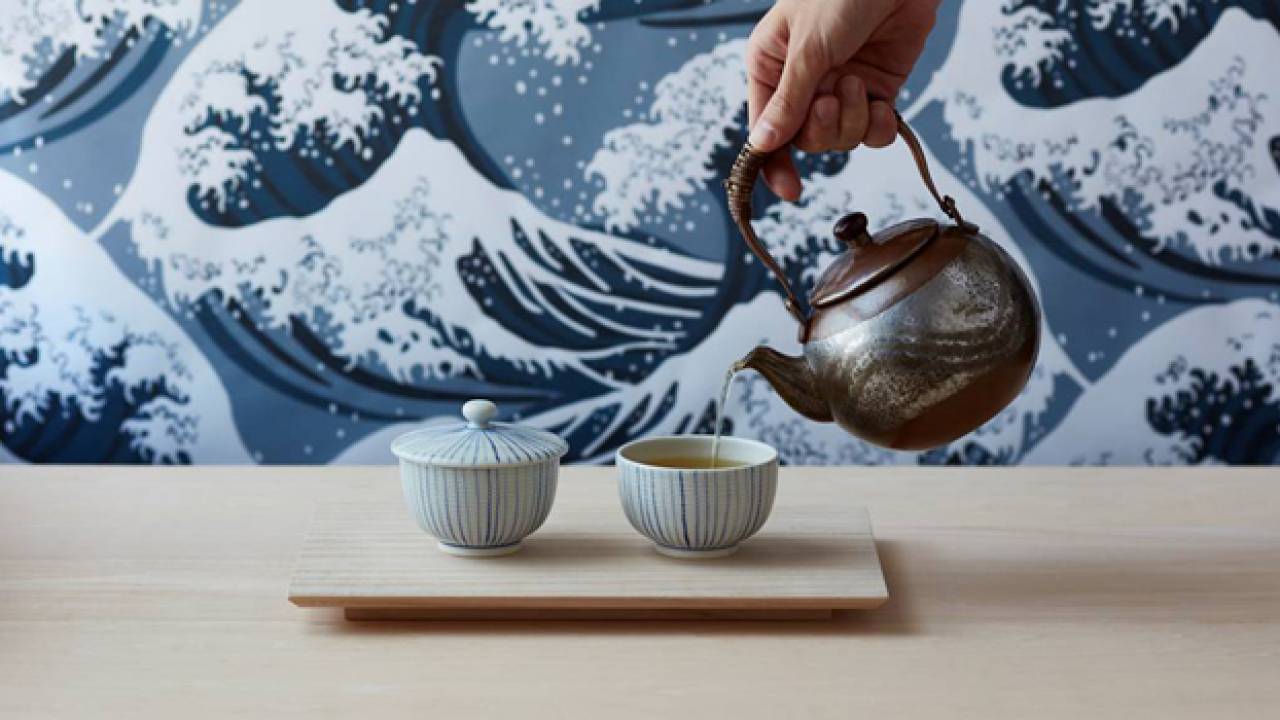 煎茶、ほうじ茶、玄米茶に炭酸冷茶も！新スタイルの日本茶スタンドカフェ「八屋」オープン