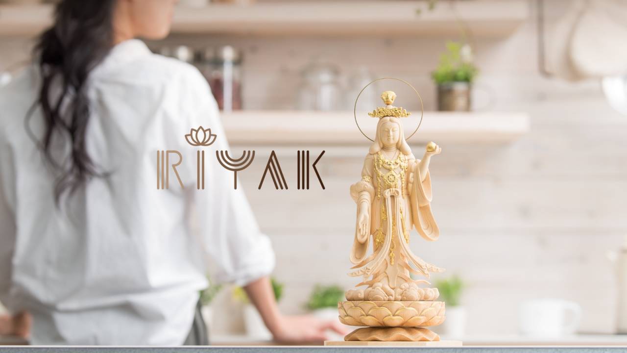 いつかは本気の仏像！時間の経過で色の深みや艶が愉しめる木製インテリア仏像ブランド「RIYAK」誕生
