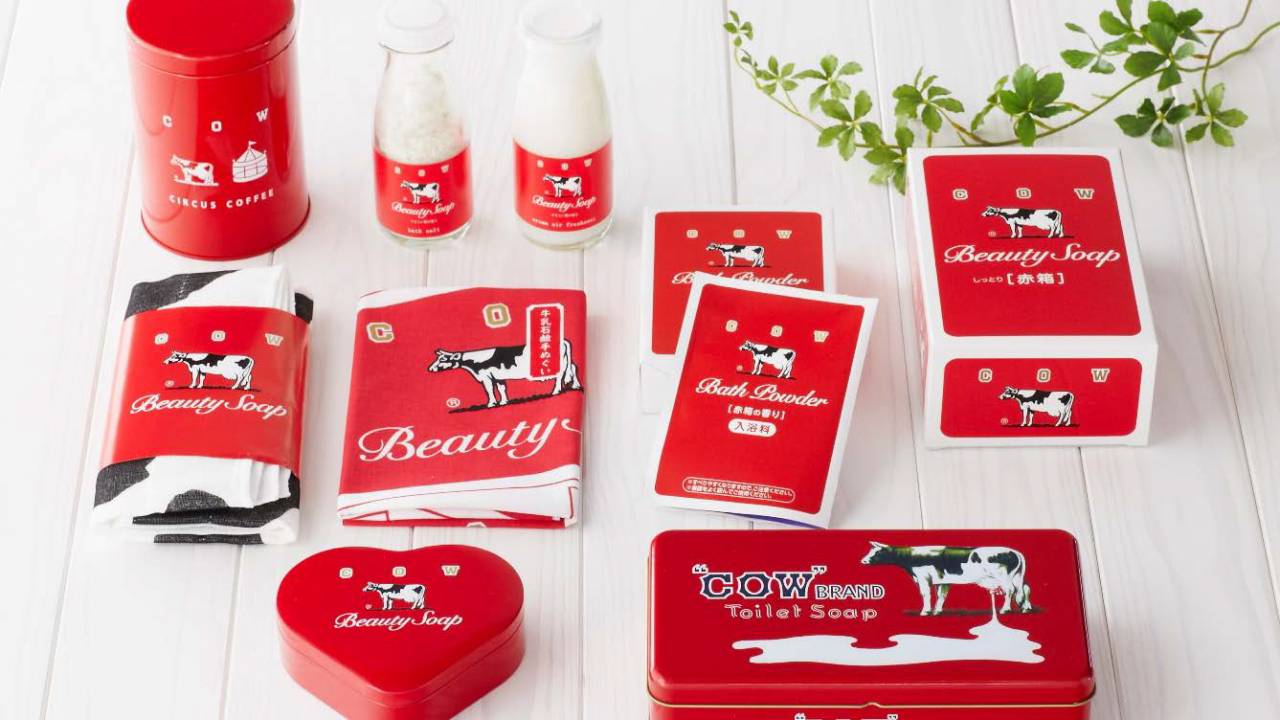 レトロ可愛い赤箱♪牛乳石鹸の赤箱が90周年で可愛い限定グッズ発売。期間限定ショップもオープン