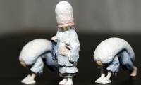 オモシロすぎでしょ（笑）謎すぎるミニフィギュア「氷河期の僧侶」の想像を超える完成度の高さよ！