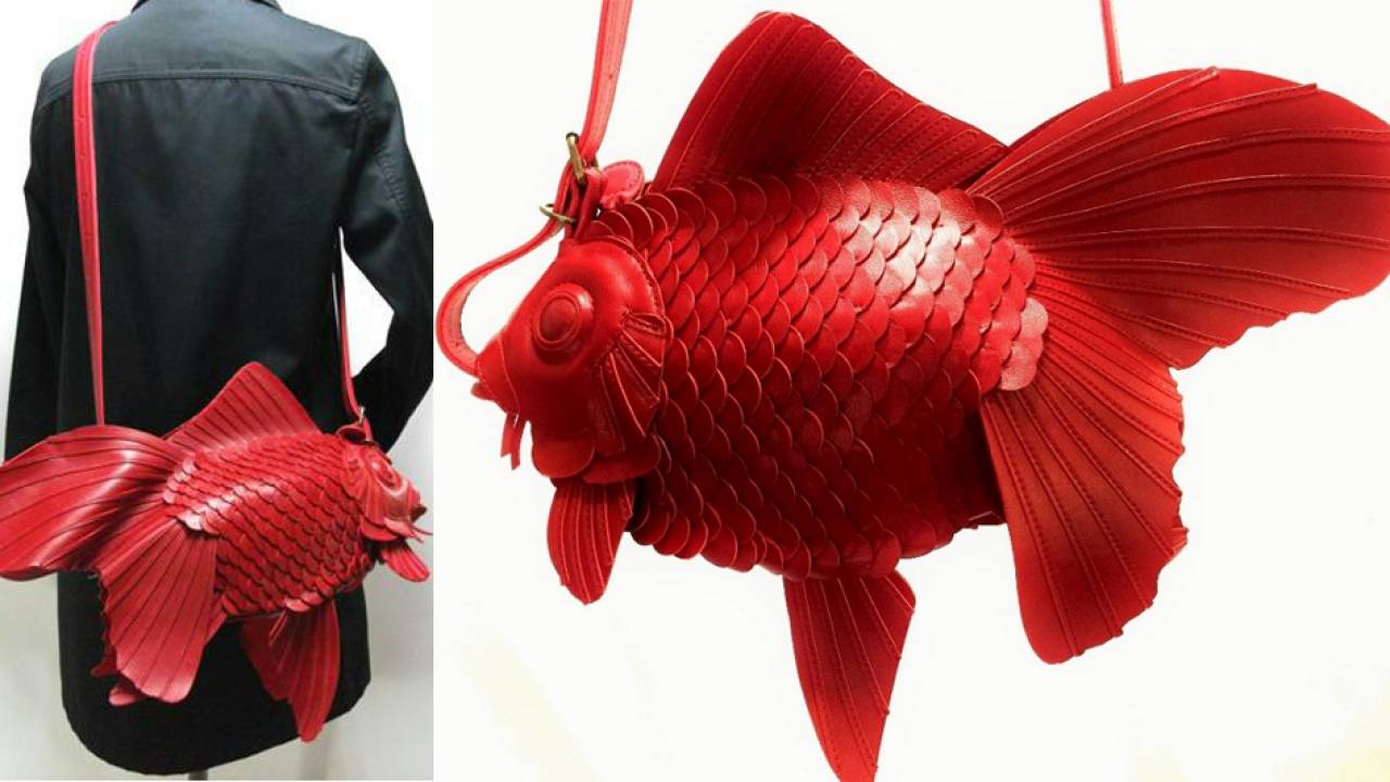 どんだけ可愛いの〜っ！高級感もあって大きな尾びれも可愛いレザーの金魚バッグが素敵！