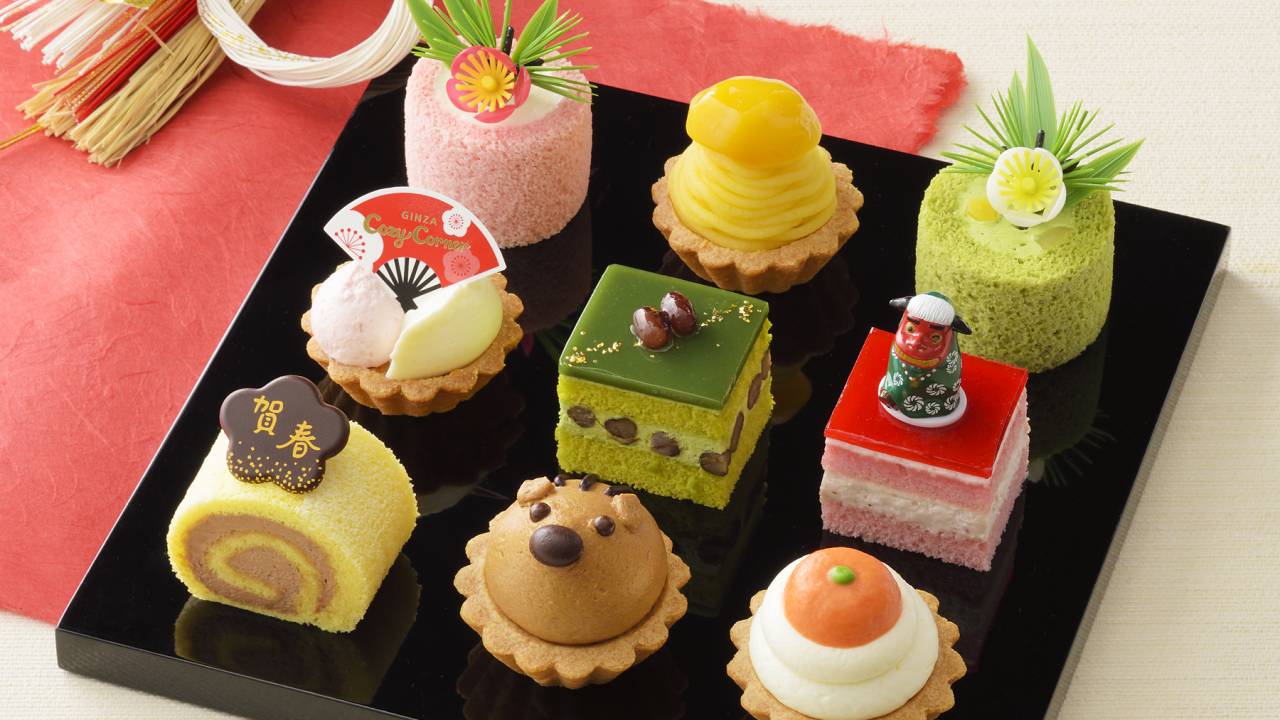 うりぼう、獅子舞、鏡餅…新春の雰囲気たんまりの銀座コージーコーナー「ケーキのおせち」