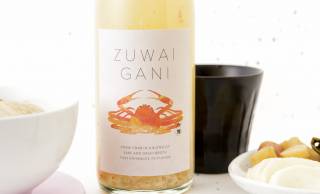 食後の〆はカニ雑炊に！ホット専用のズワイガニのお酒「ZUWAIGANI」発売