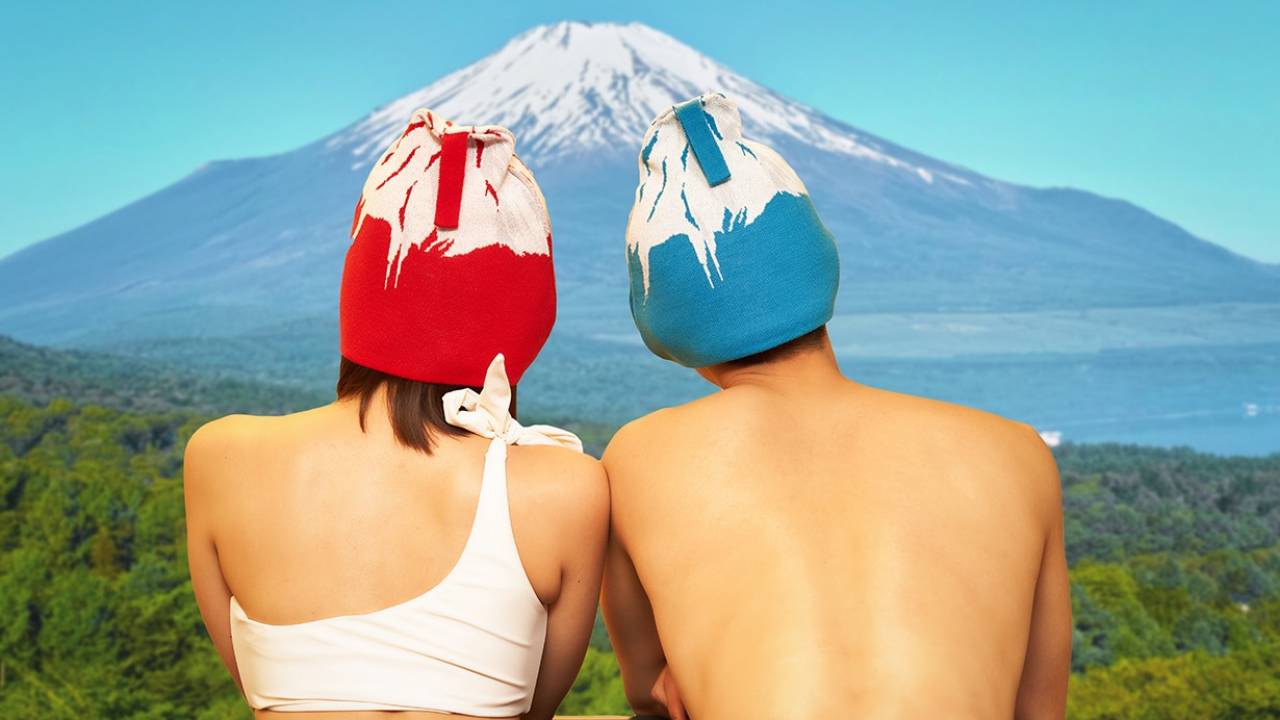 青富士、赤富士どっちを選ぶ？富士山がモチーフのニット製「富士山サウナハット」が可愛いぞ！