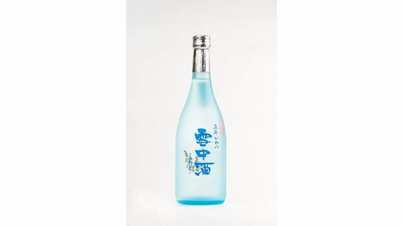 約100日間、自然の雪の中で冷やされた熟成させた日本酒「雪中酒（雪なし）」が発売