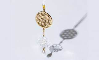 戦国武将の家紋アクセサリー「真鍮製武将家紋和かざり」から新デザイン「麻の葉・水引」が登場