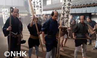 【べらぼう】一橋治済の罠にはまった田沼意次と蔦重が迎える運命の時「天明の打ちこわし」勃発！