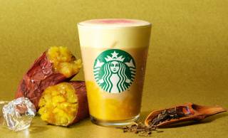 焼き芋ムースがふわふわもっちり♡スタバから『ほうじ茶香る 焼き芋 ムース ティー ラテ』新登場