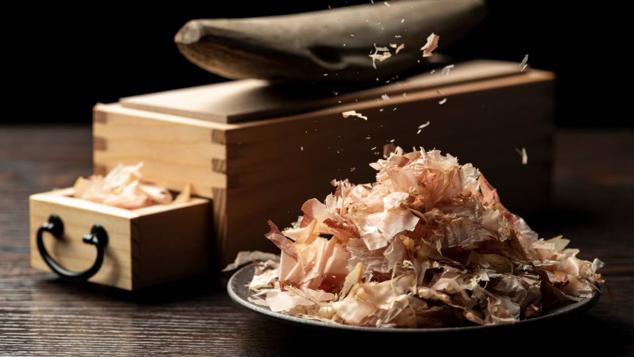 なぜ「鰹節」にカビをつけるのか？江戸時代の日本で完成した画期的な発酵の知恵