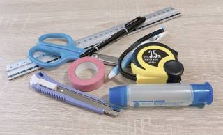 文具の謎ネーミング！ボンド、ホッチキス、マジックは外来語？和製英語？名前の由来に迫る