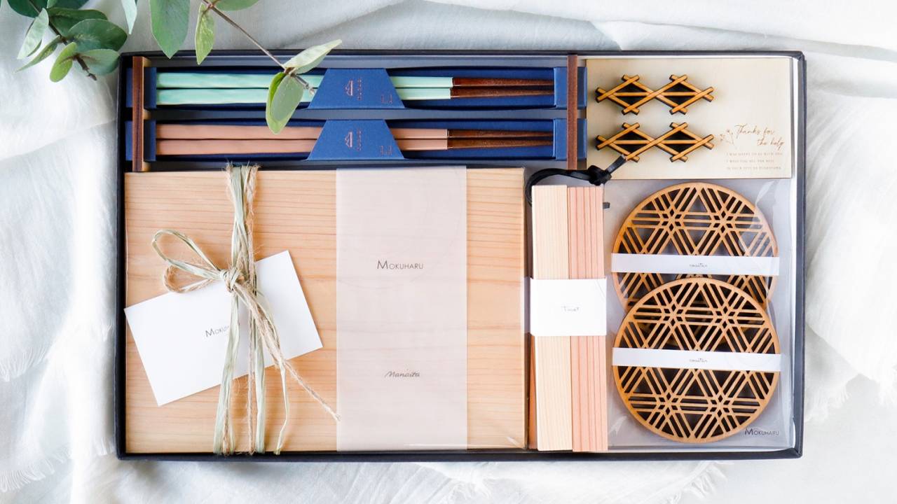 紀州材を詰め込んだ人の手仕事が光る「Premium Gift Set」が杢美から新発売。様々なギフトシーンに最適