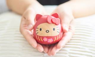 木の温もりあふれるハローキティ！9月に即完した「ハローキティ 木製だるま」がついに再発売！