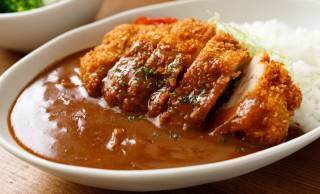 「カツカレー」は“無茶ぶり注文”から始まった！浅草の屋台から国民食へと進化した意外な歴史