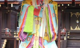神社の屋根の“あの色”にも名前があった！日本人が育んだ「伝統色」に秘められた意外な文化と由来