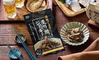 国産サバ使用。噛むほどにコク深い旨みが広がる水産珍味『焙煎ごまの炙り鯖ジャーキー』新発売