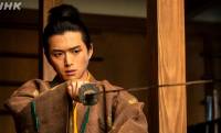 『豊臣兄弟！』妻を無実の罪で吊るし斬りに…佐々成政を破滅へ導いた“黒百合の呪い”と早百合姫の悲劇